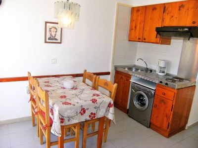 Apartment Apartment in Estartit near sea beach - Features photo 5