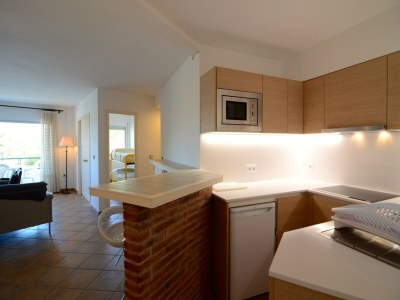 Apartment Apartment near town with 2 rooms - Features photo 11