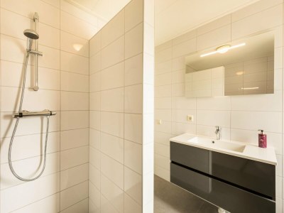 Holiday park Villa in 's-Gravensande am Strand - Features photo 13