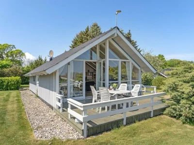 Holiday park Villa in 's-Gravensande am Strand - Environment photo 26