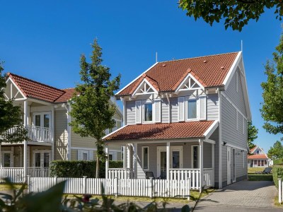 Holiday park Villa in Aquadelta with Sauna & Jacuzzi in Bruinisse - Holiday park