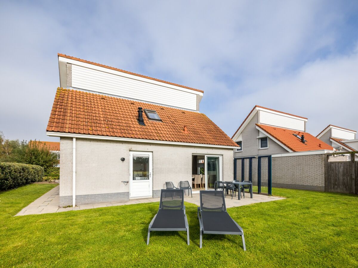 Holiday park Villa in Zeeland near the Beach - Outdoor photo 3