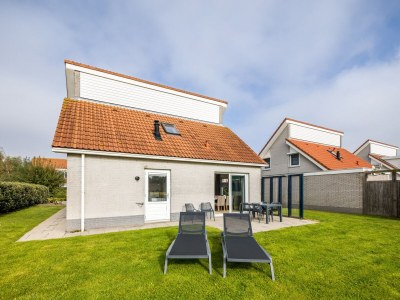 Holiday park Villa in Zeeland near the Beach - Outdoor photo 3