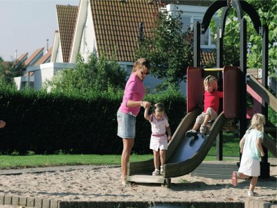 Holiday park Villa in Zeeland near the Beach - Outdoor photo 31