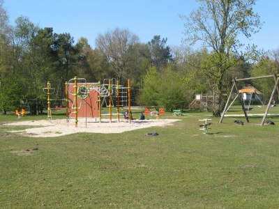 Holiday park Bungalow in Herperduin with Private Garden - Outdoor photo 4