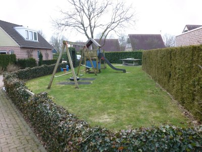 Holiday park Holiday Home in Netherlands with Private Garden - Outdoor photo 37