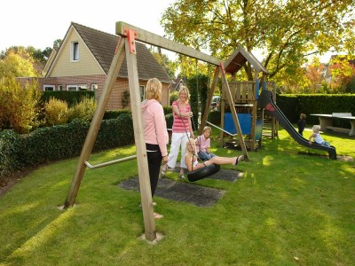 Holiday park Holiday Home in Netherlands with Private Garden - Outdoor photo 40