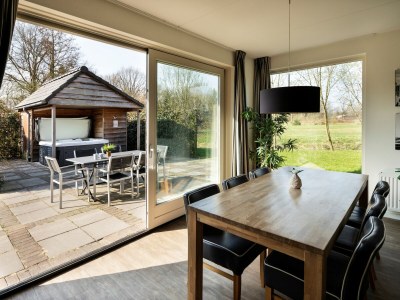 Holiday park Villa mit Whirlpool und Jacuzzi - Features photo 8