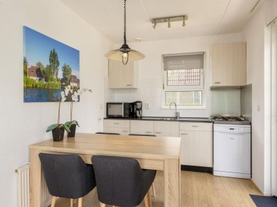 Holiday park Cozy Bungalow with Terrace - Features photo 13