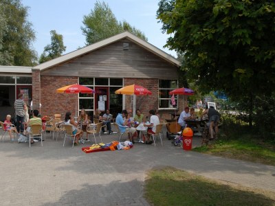 Holiday park Cozy Bungalow with Terrace - Outdoor photo 24