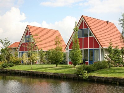 Holiday park Charming Villa on the Lake - Holiday park