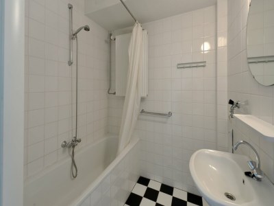 Holiday park Charming Villa on the Lake - Features photo 9