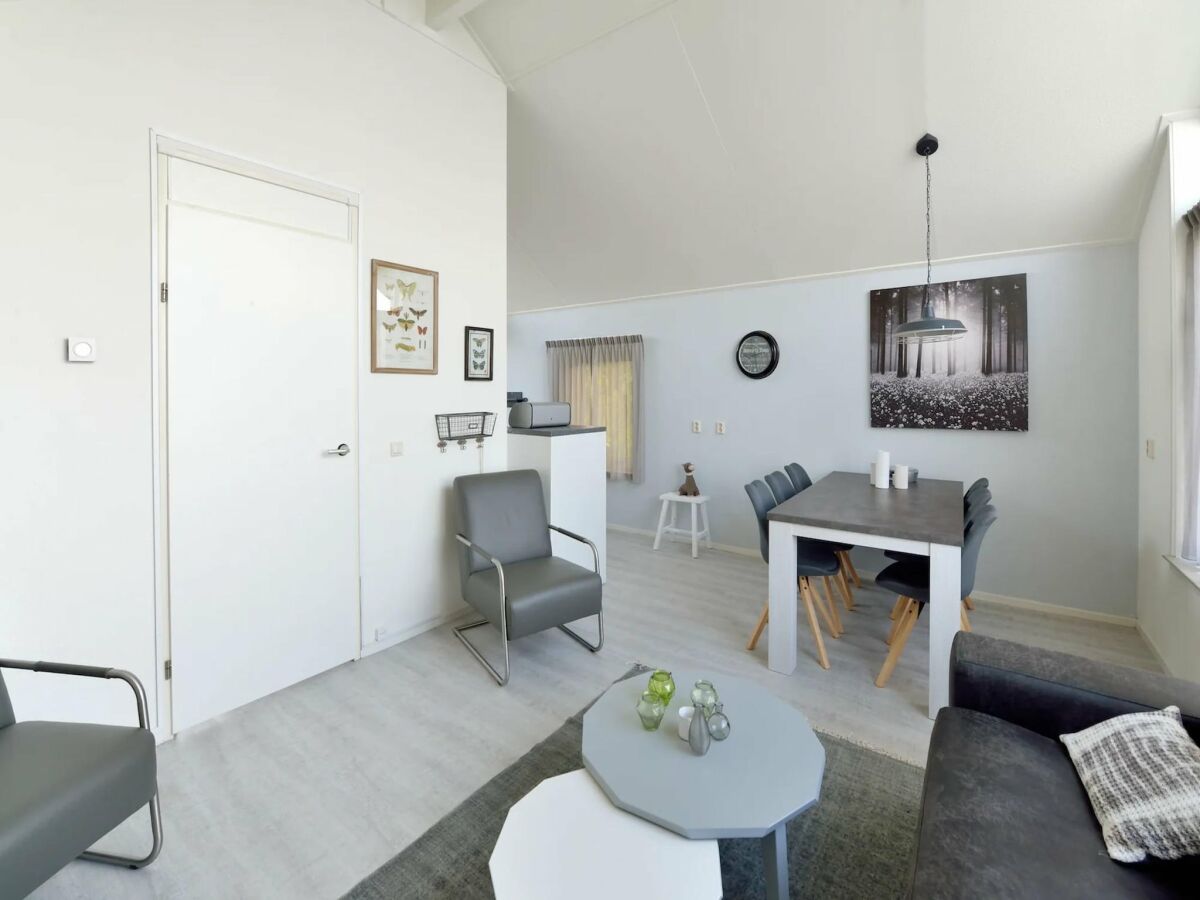 Holiday park Freistehendes Ferienhaus mit Kombi-Mikrowelle am Schildmeer