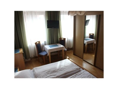 Apartment Appartement/2 Schlafräume/Dusche, WC; B - Features photo 21