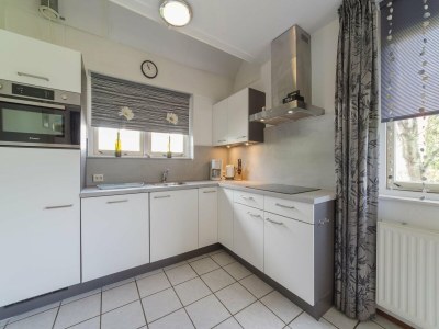 Holiday park Ferienhaus in Zeeland mit großem Garten - Features photo 14