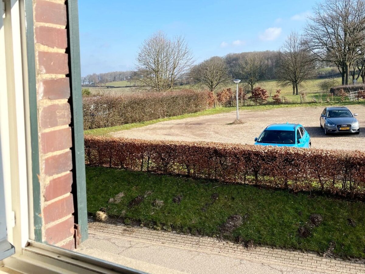 Holiday house Holiday home in Voerendaal with garden - Outdoor photo 2