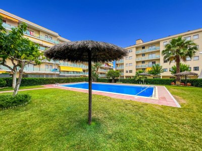 Apartment Apartment in Fenals near Beach & Saltwater Pool - Outdoor photo 4