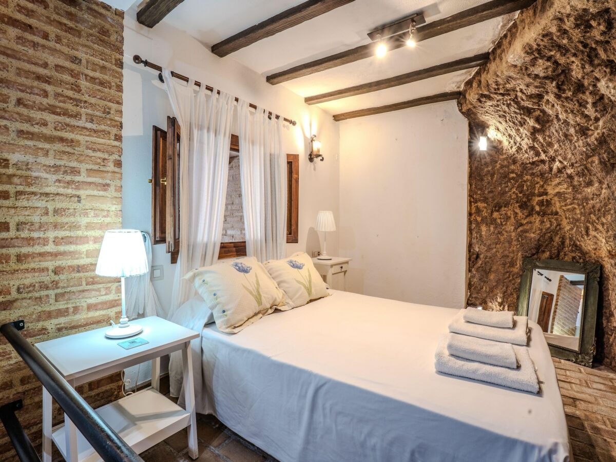 cave dwelling Apartment in Andalusia with Scenic Views - Features photo 4