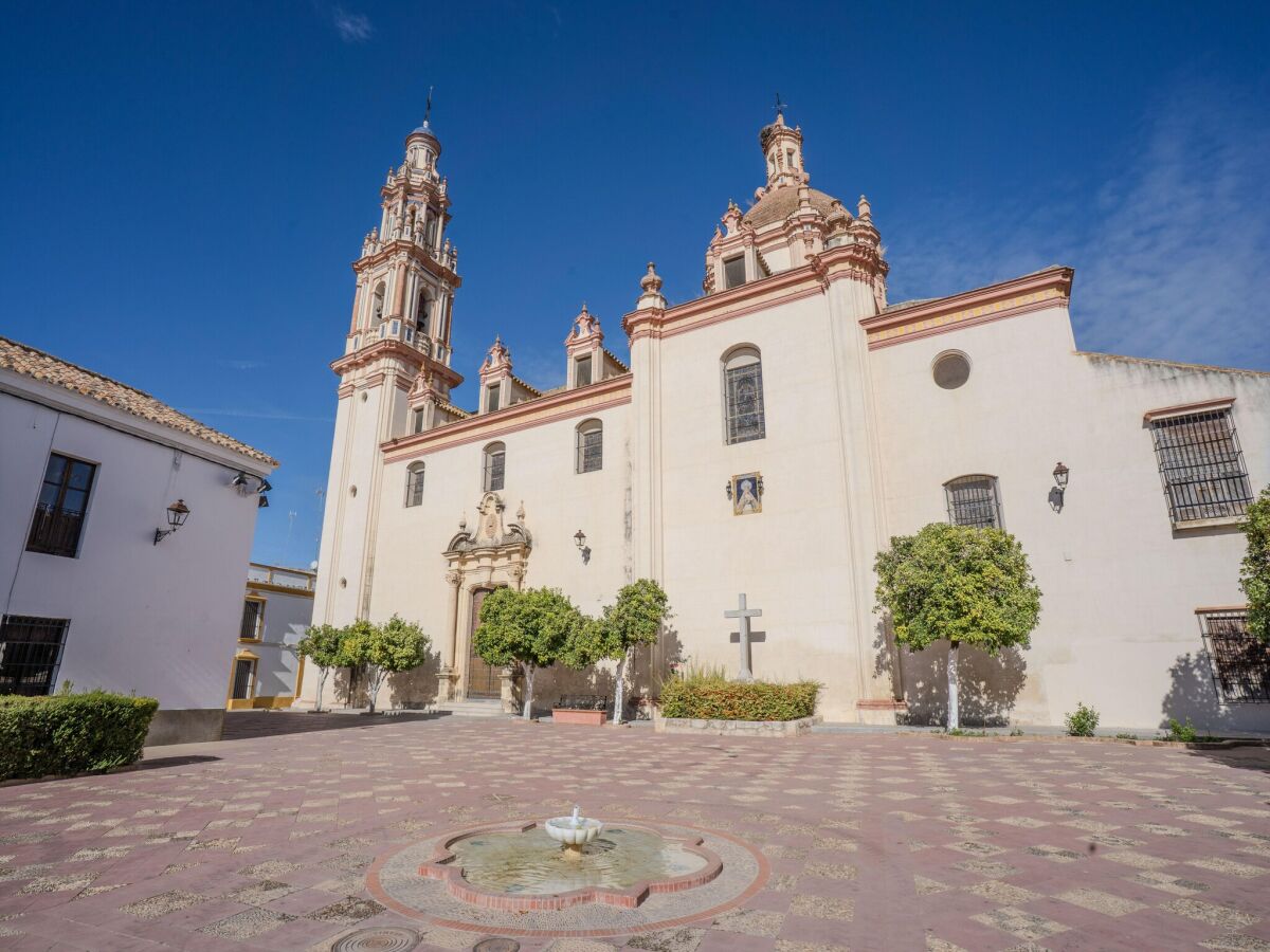 Apartment Apartment in Peñaflor with Charming Patio