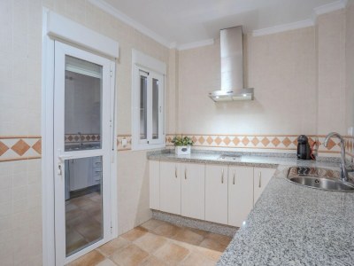 Apartment Apartment in Peñaflor with Charming Patio - Features photo 10