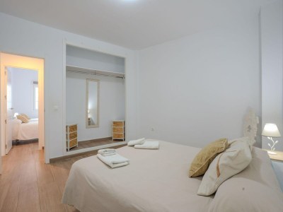 Apartment Apartment in Peñaflor with Charming Patio - Features photo 30