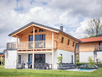 Chalet Chalet in Inzell mit Pool & Alpenblick - Outdoor photo 11