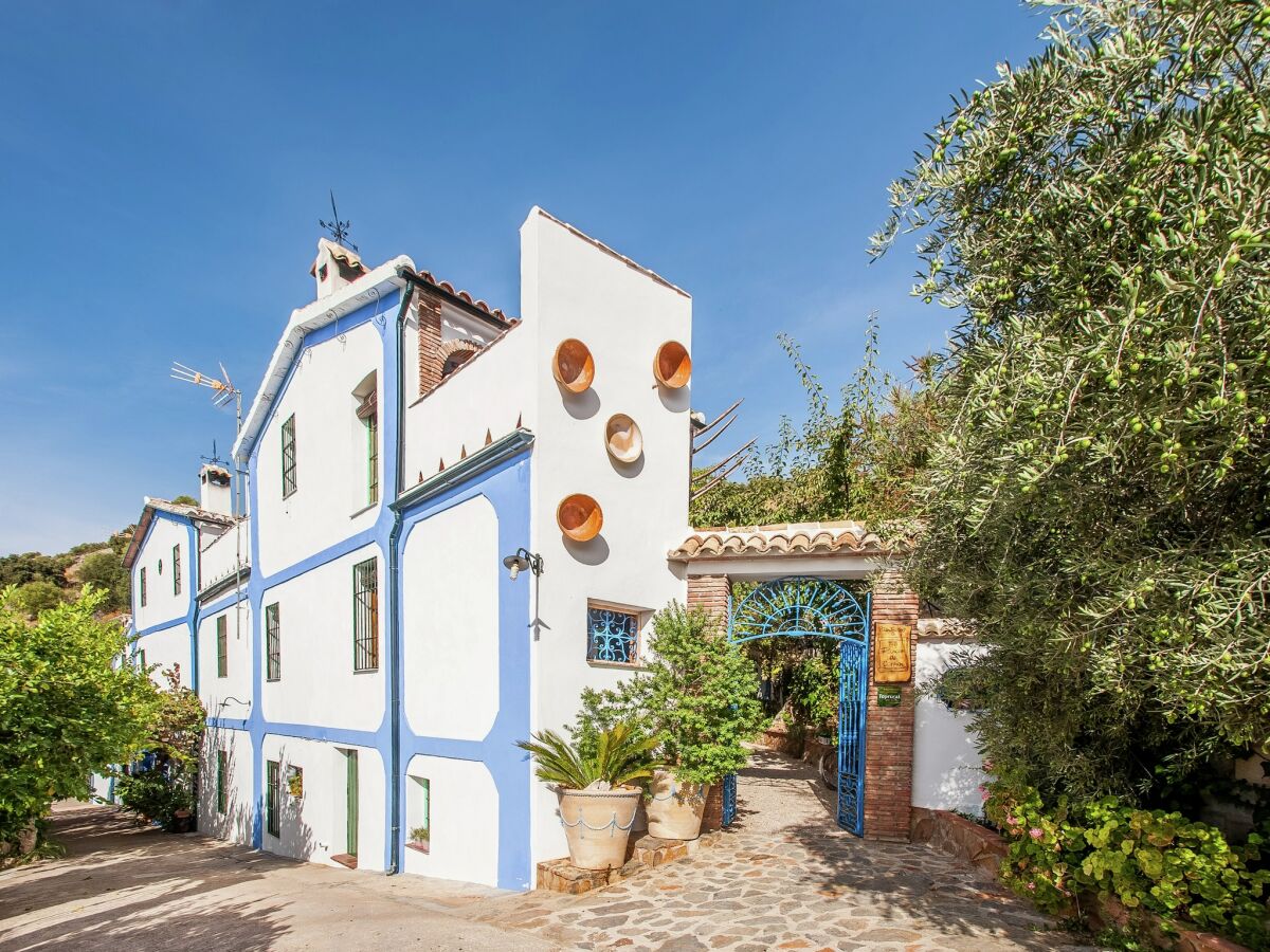 Cottage Country House in Rute with Mountain Views - Outdoor photo 3