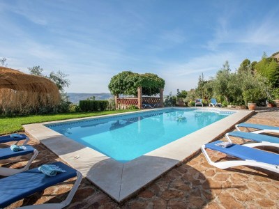 Cottage Country House in Rute with Mountain Views - Outdoor photo 2