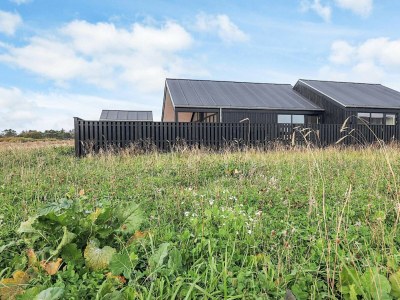 Holiday house 5 Sterne Ferienhaus in Løkken - Outdoor photo 2