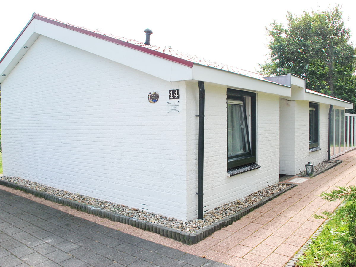 Bungalow Haus Lilly on Texel - Outdoor photo 2