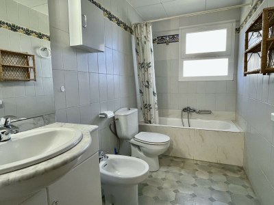 Holiday house 3 bedroom holiday home near the beach - Features photo 14