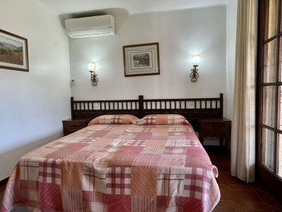 Holiday house 3 bedroom holiday home near the beach - Features photo 25