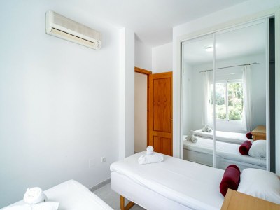 Villa Villa in Nerja mit Pool nahe Strand - Features photo 22