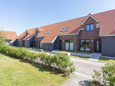 Holiday apartment Ferienreihenhaus "Juist" Lale Andersen 2b "Juist" - Outdoor photo 2