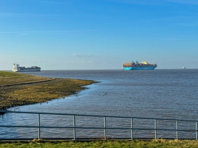 Holiday apartment Ferienwohnung "Werfthaven" Tecklenborghaus - Environment photo 22