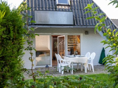 Holiday house Ferienhaus "Strandidyll" Opi Huck Stroot 01 - Outdoor photo 2