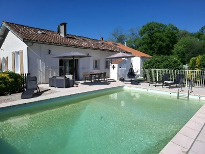 Holiday house Villa in St Denis mit Pool und Blick auf die Pyrenäen in Aude - Holiday house
