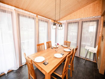 Chalet Elegant chalet near ski-slopes - Features photo 19