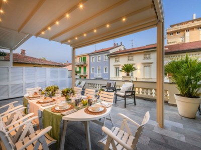 Apartment Apartment in Italy with Grand Seaview Terrace - Outdoor photo 10