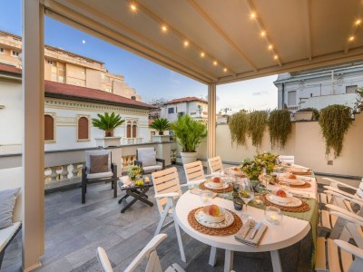 Apartment Apartment in Italy with Grand Seaview Terrace - Outdoor photo 19