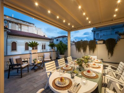 Apartment Apartment in Italy with Grand Seaview Terrace - Outdoor photo 27