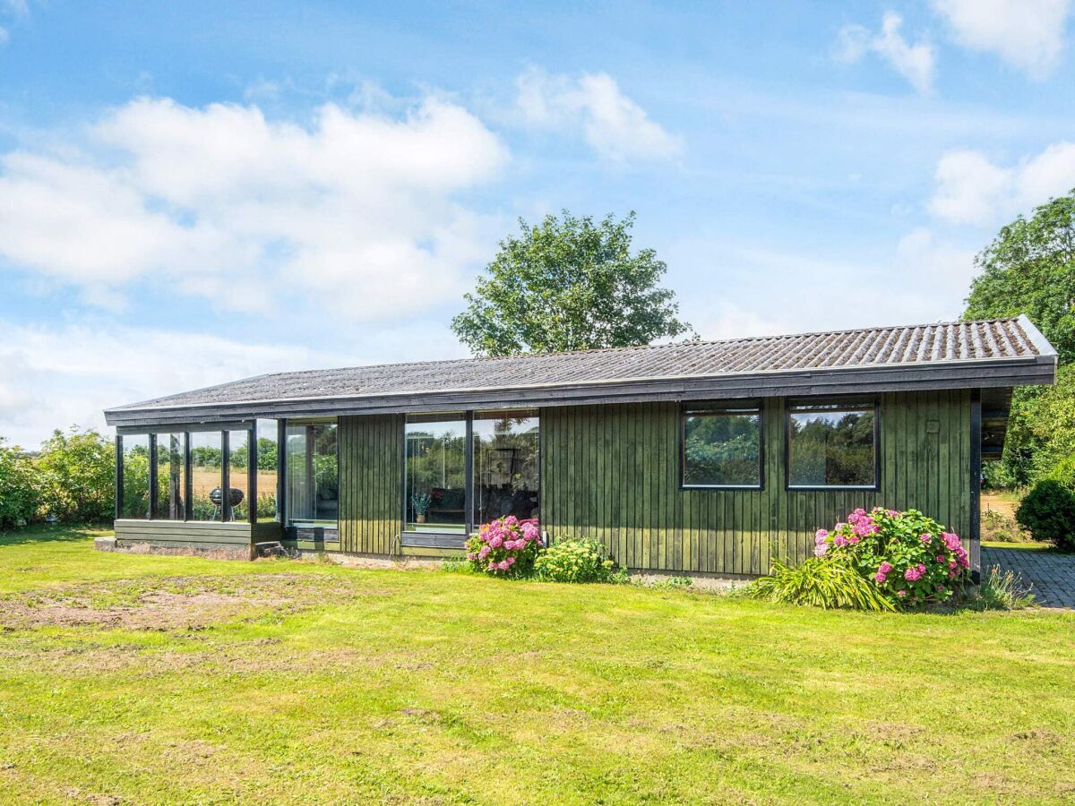 Holiday house 6 Personen Ferienhaus in Juelsminde - Outdoor photo 2