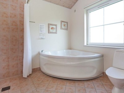 Holiday park 6 person holiday home on a holiday park in Gråsten - Outdoor photo 18