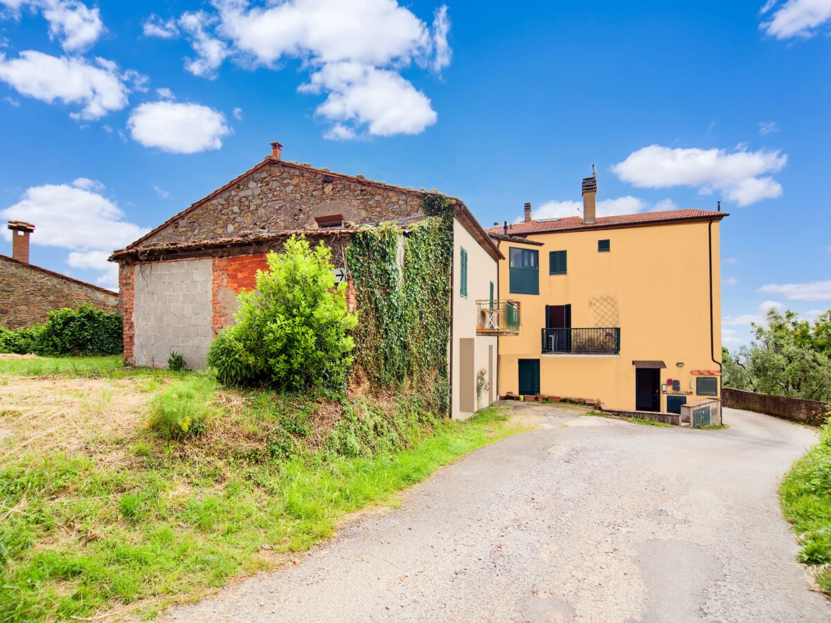 Apartment Apartment in Lamporecchio near Vinci