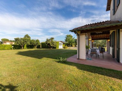 Villa Country Home in Lucca near Tuscan Wineries - Outdoor photo 17