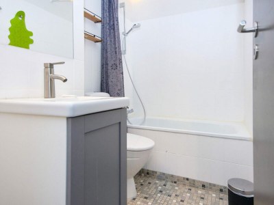 Holiday park 5 person holiday home on a holiday park in Glesborg - Outdoor photo 12