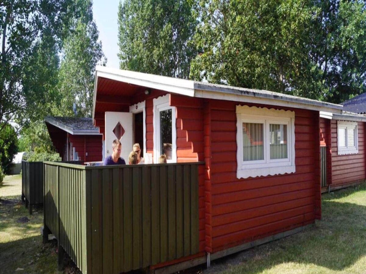 Holiday park 4 person holiday park home in Rømø