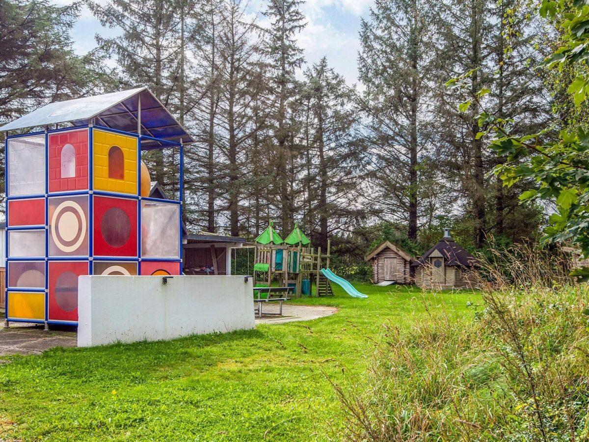 Holiday house 4 star holiday home in Henne - Outdoor photo 5