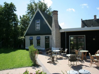 Holiday park Chalet by Wadden Sea with Sunny Garden - Outdoor photo 37