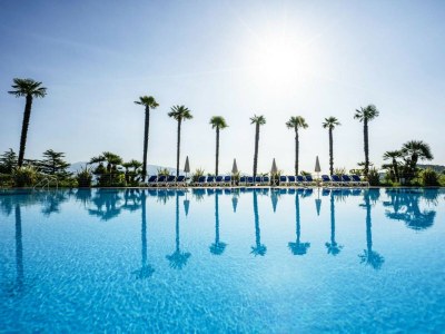 Holiday park Residence Onda Blu in Manerba del Garda in Lake Garda - Lombardy - Holiday park